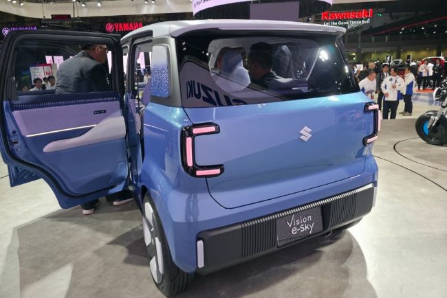2025/10/Suzuki-Vision-e-Sky-Concept-Japan-Mobility-Show-2025-4.jpeg