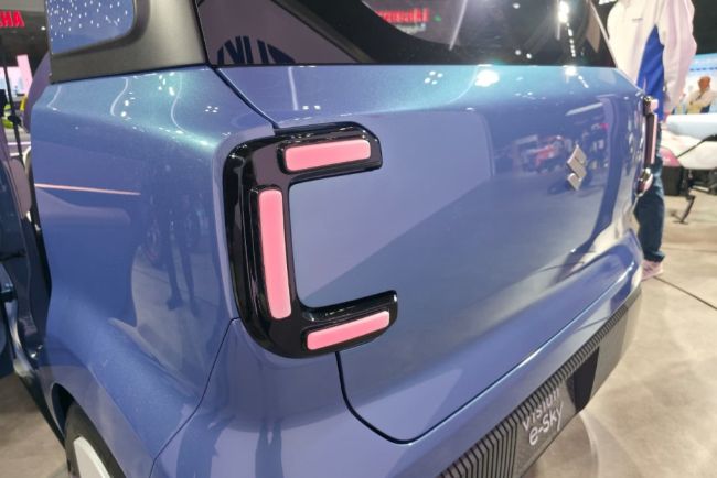 2025/10/Suzuki-Vision-e-Sky-Concept-Japan-Mobility-Show-2025-5.jpeg