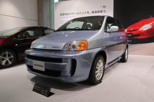 Bertemu Honda FCX: Senjata Pertama Honda Menuju Netral Karbon