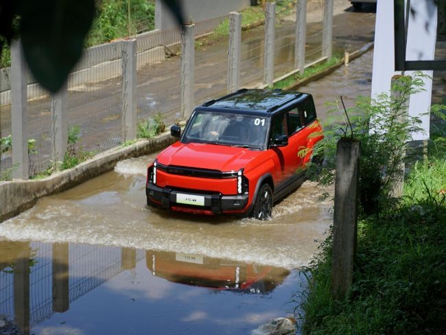 Test Drive Chery J6T