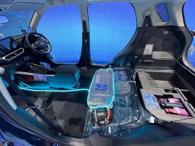 aihatsu Rocky e-Smart Hybrid Cutaway