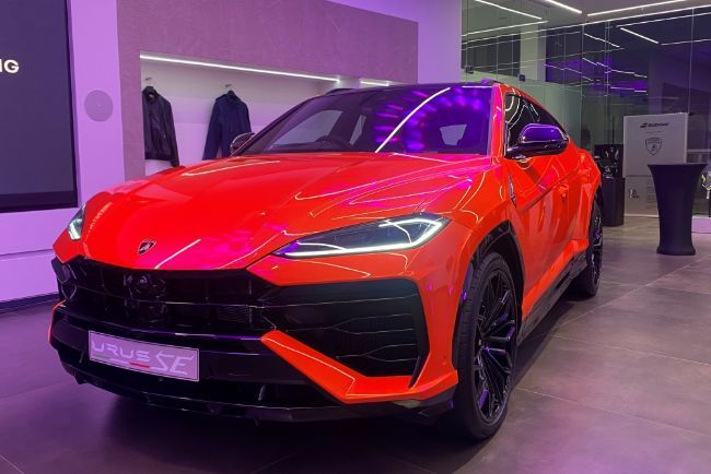 2025/11/Lamborghini-Urus-SE-18.jpg