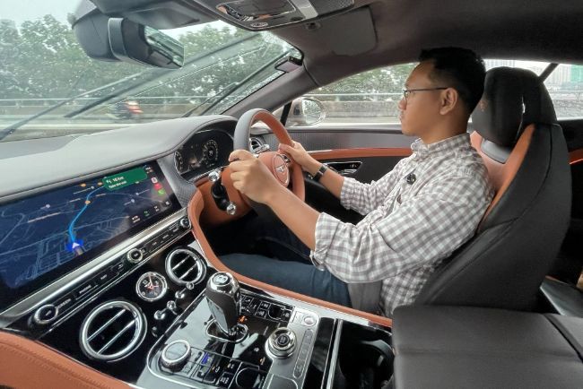 Bentley Continental GT PHEV 2025