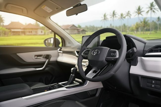 kabin toyota veloz