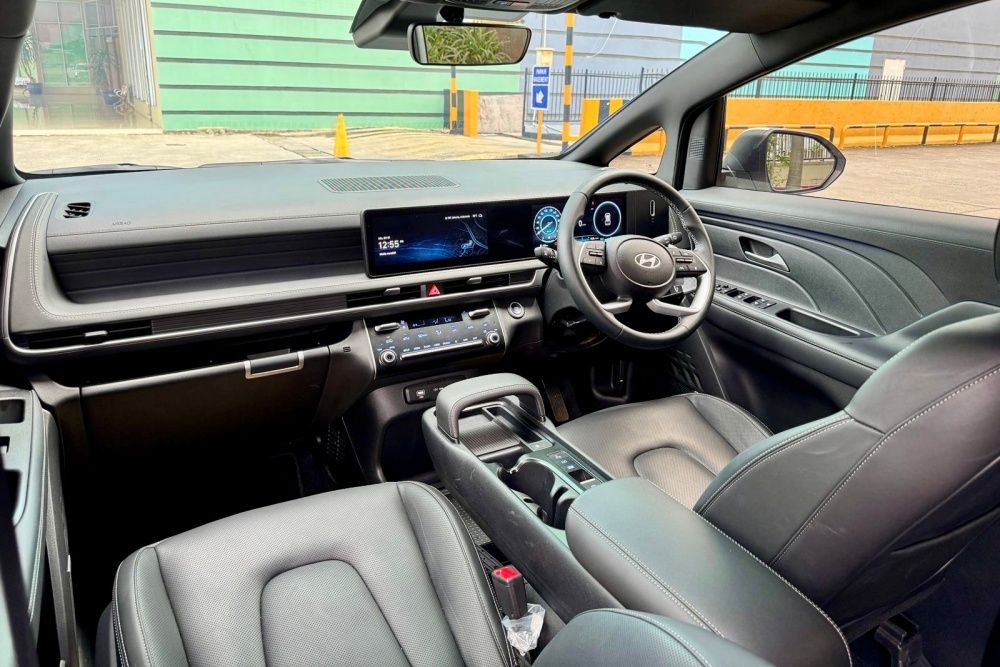 Hyundai Stargazer Cartenz X