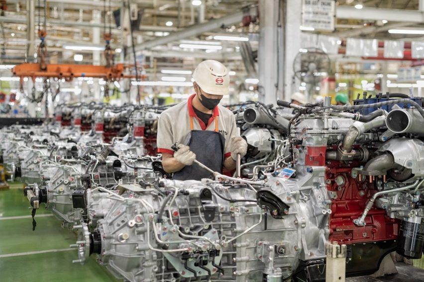 Pabrik Hino Motors Indonesia