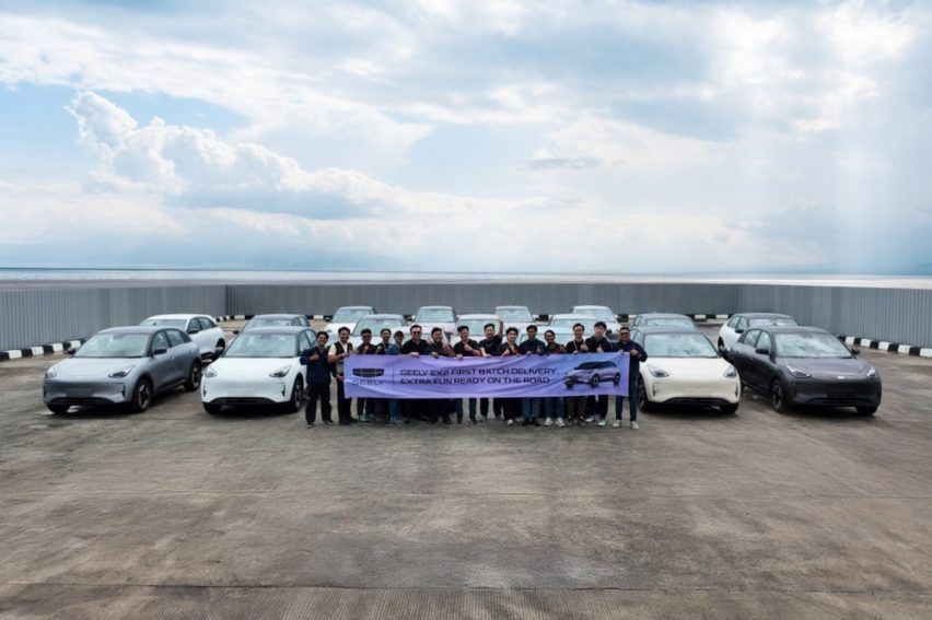 Distribusi Geely EX2