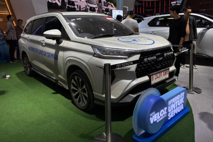 Toyota Veloz HEV
