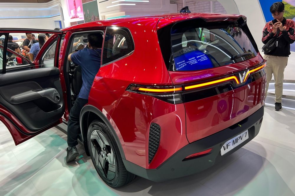 VinFast VF MPV 7