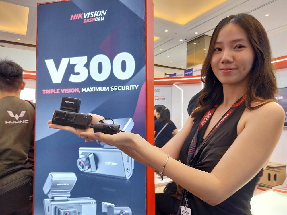 Hikvision V300