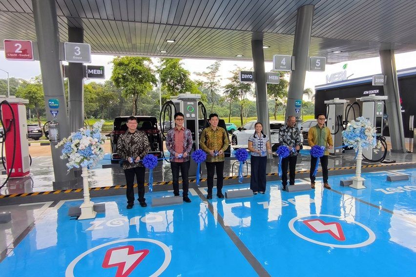 MEBI Zora Ultrafast Charging Station