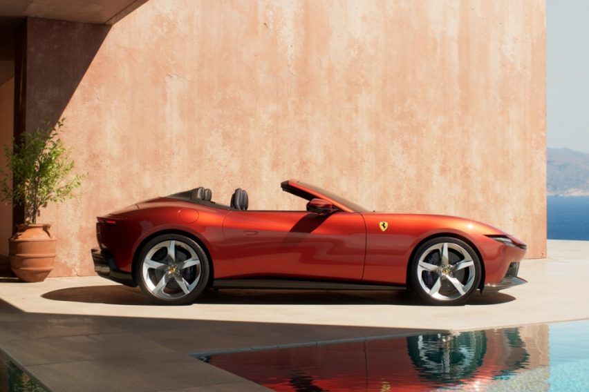 2026/03/Ferrari-Amalfi-Spider-1.jpeg