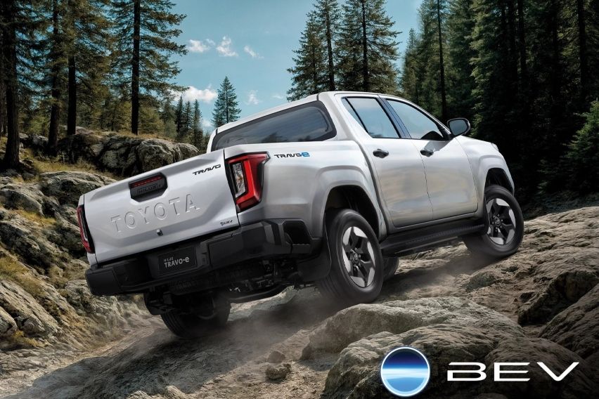 Belakang Toyota Hilux Travo-e 2026