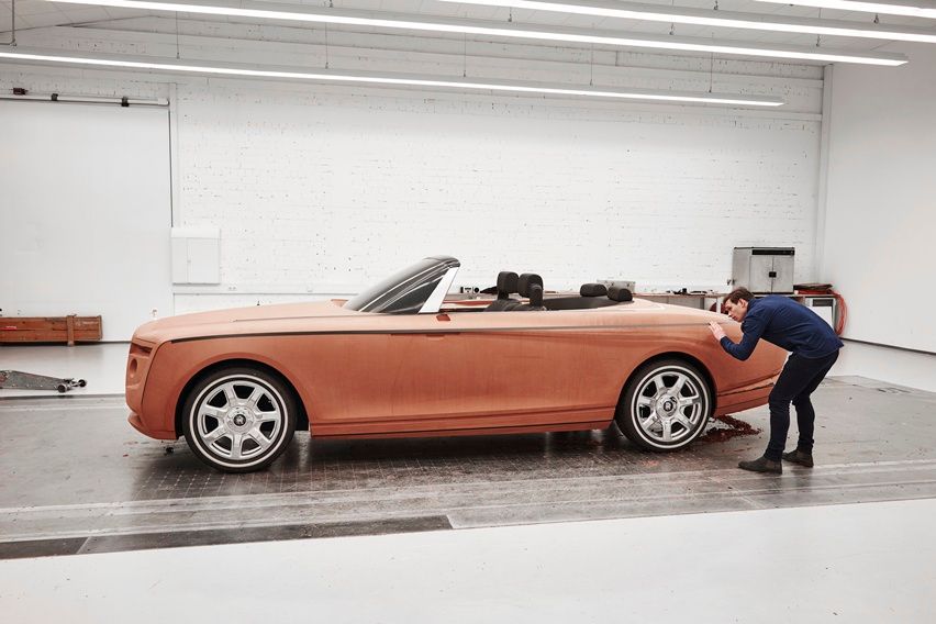 Eksterior Rolls-Royce Boat Tail. 