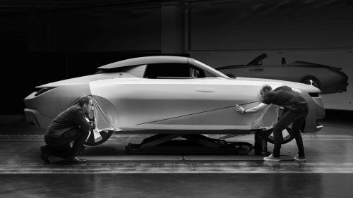 Mobil Listrik Jadi Pilihan Pertama Program Coachbuild Rolls-Royce