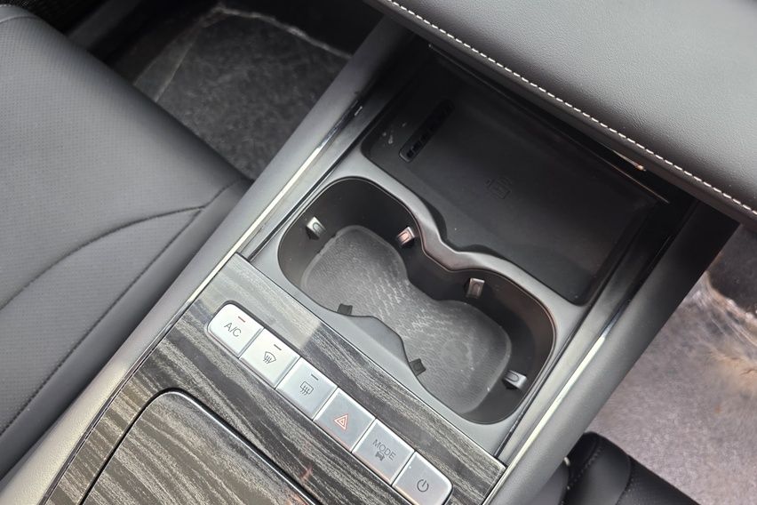 Konsol tengah Chery C5 CSH. 