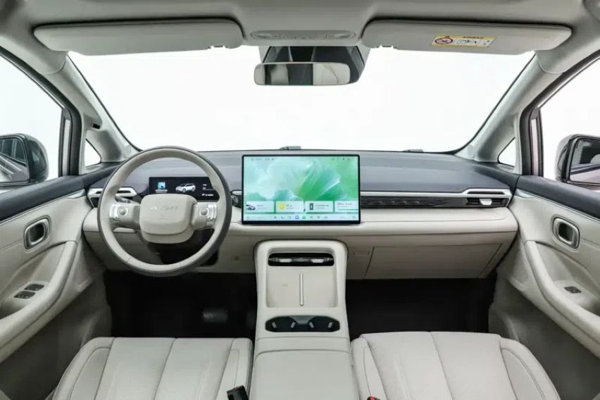 Interior GAC AION N60. 