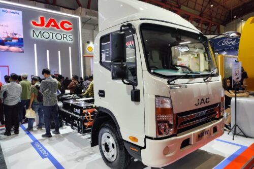 Mendebut di GIICOMVEC 2026, JAC Motors Pajang Rakitan Lokal 