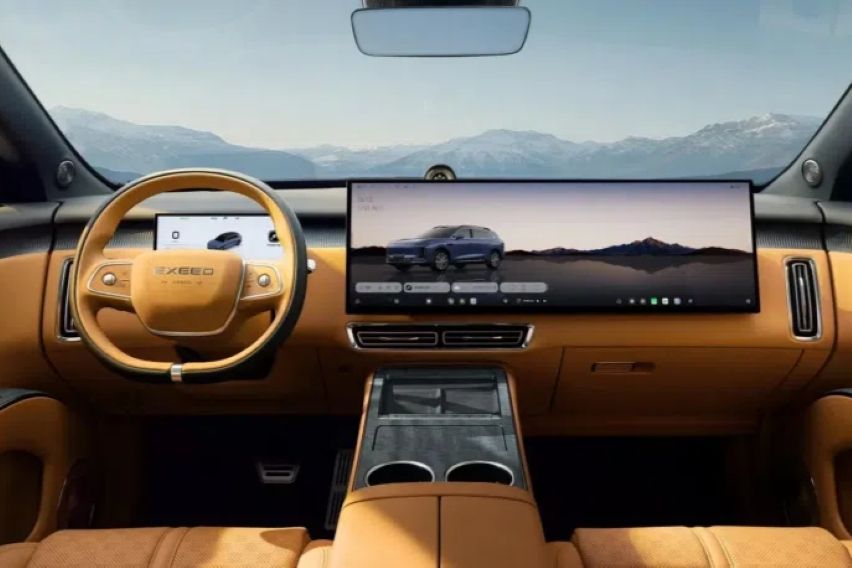 Interior Chery Exeed EX7. 