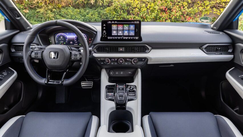 Interior Honda Prelude. 