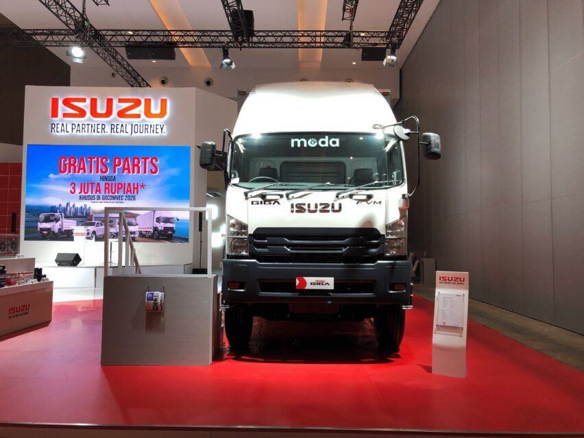 2026/04/Foto-2-Isuzu-GIGA-FVM-X-MODA-GIICOMVEC-2026.jpg