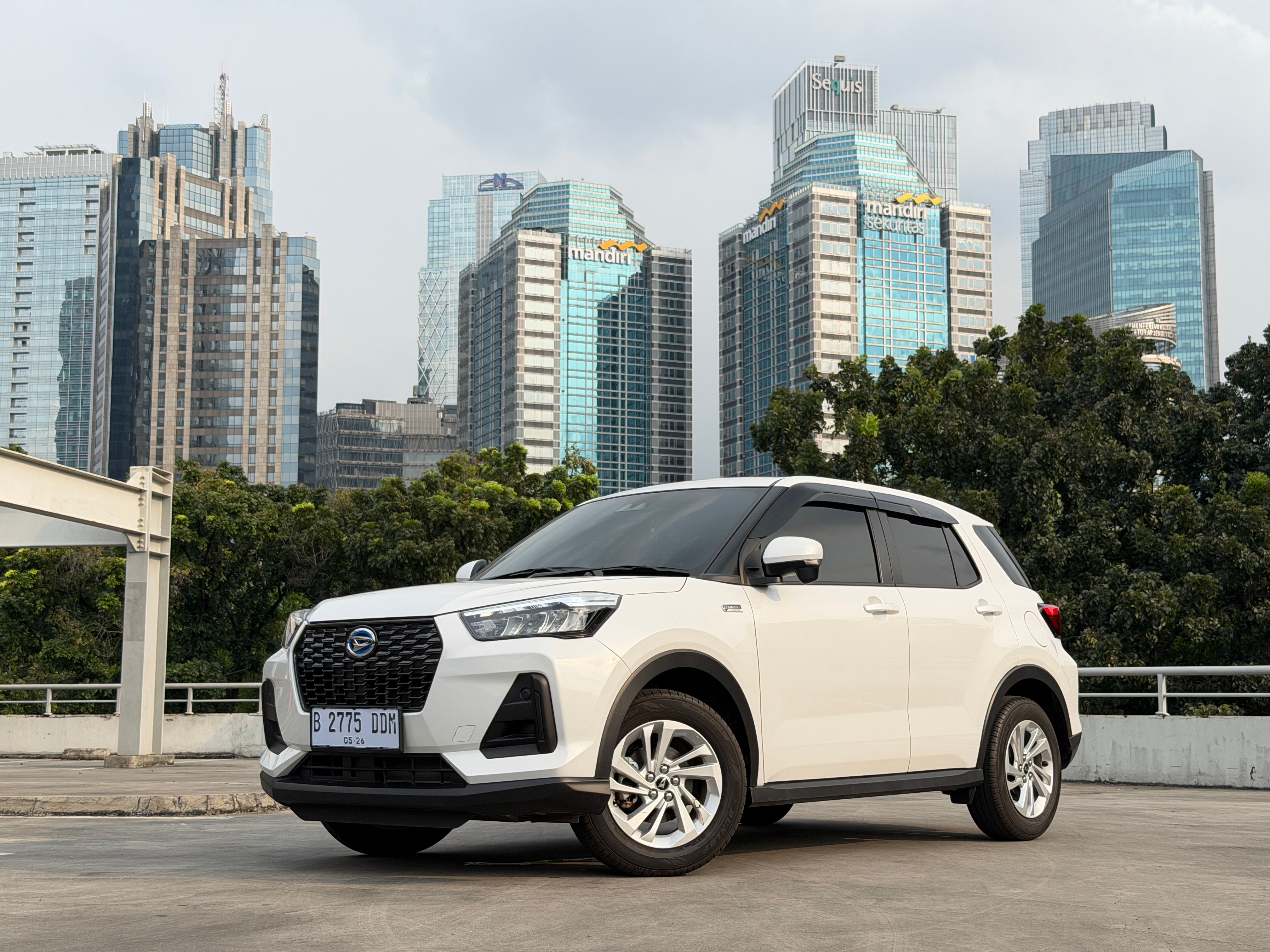 Daihatsu Rocky e-Smart Hybrid