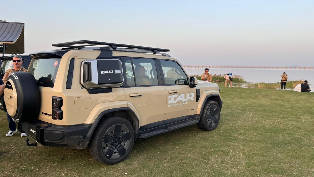 Test drive iCAR V27 di Cina. 