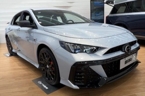 GAC Empow R, Sedan Sport Bermesin Turbo yang Menantang Arus EV
