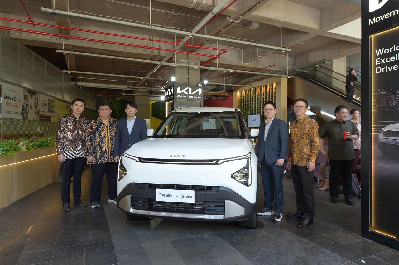 Peresmian diler resmi Kia Spazio Tower, Surabaya, Jawa Timur.