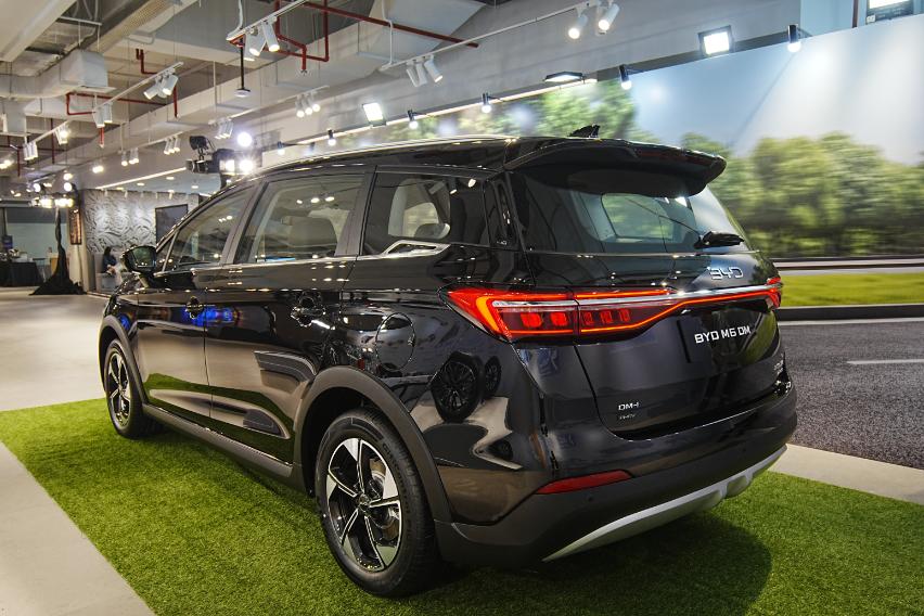 BYD M6 DM