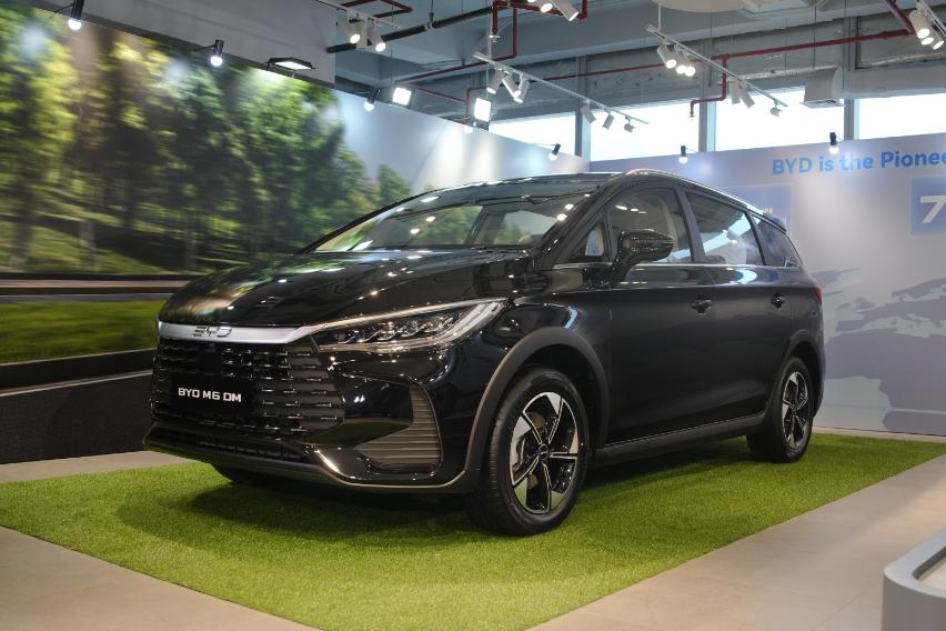 BYD M6 DM