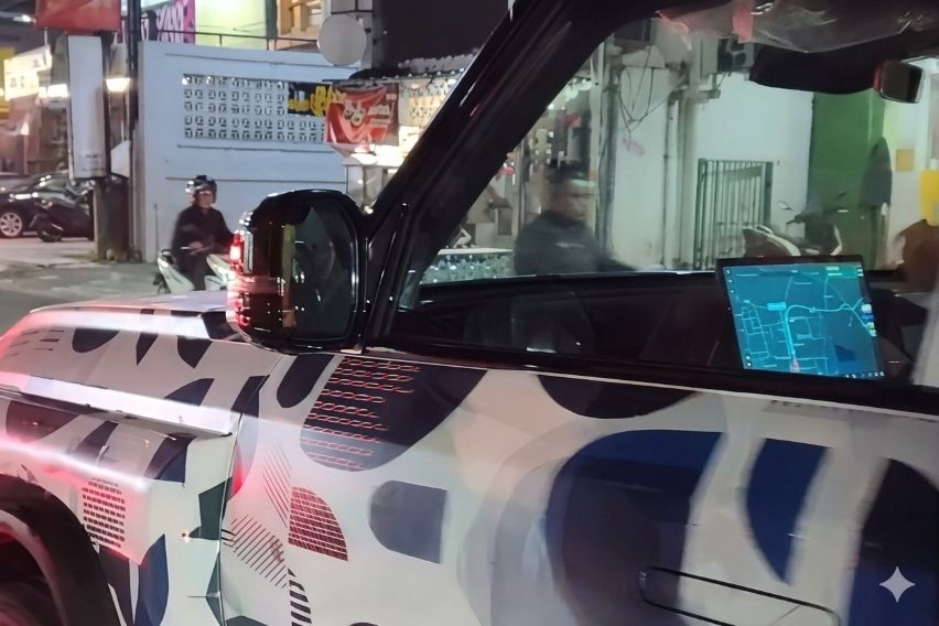 Spy shot iCAUR 03T