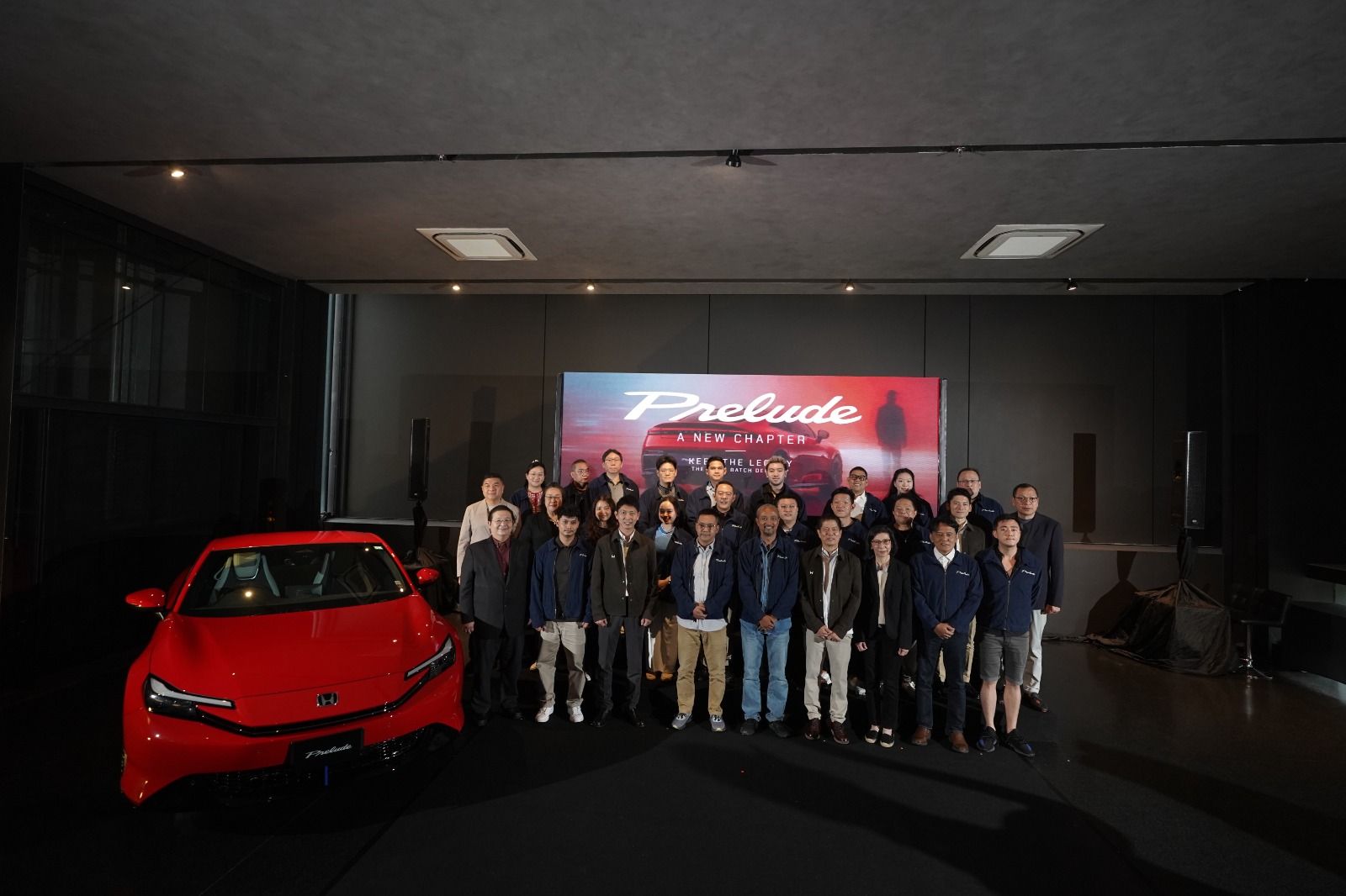 Penyerahan Honda Prelude kepada konsumen. 