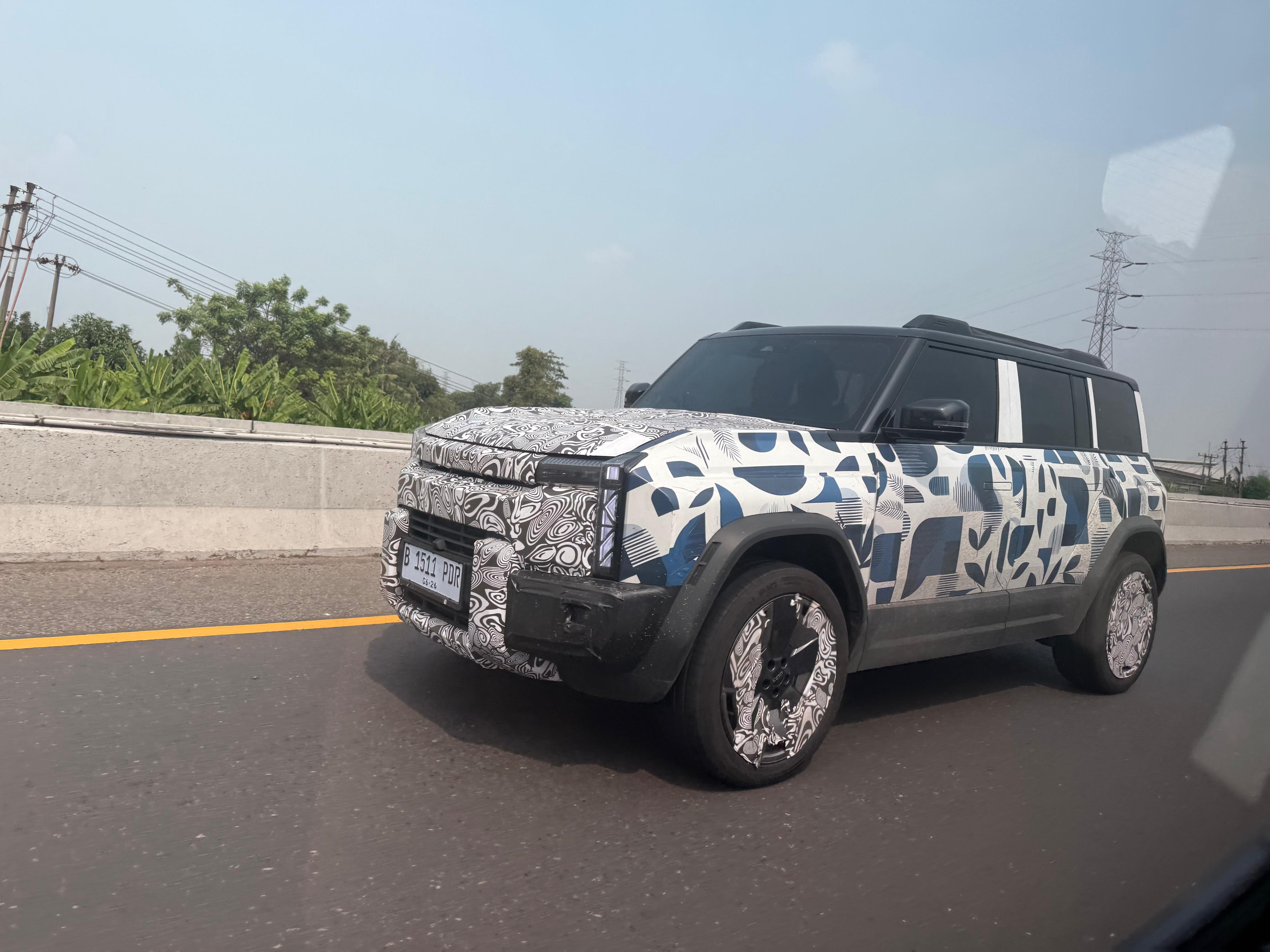 Spy shot Chery J6 EREV.