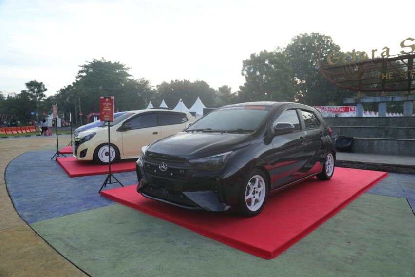 Komunitas mobil modifikasi Daihatsu di DKS Palembang