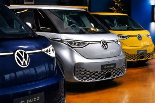Volkswagen ID. Buzz Dapat Fitur Baru SmartDeck dan Pilihan Warna Retro