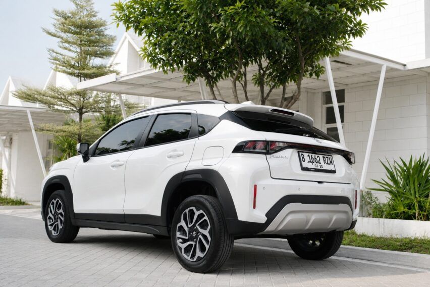 2026/06/Suzuki-Fronx-GL-AT-2.jpg