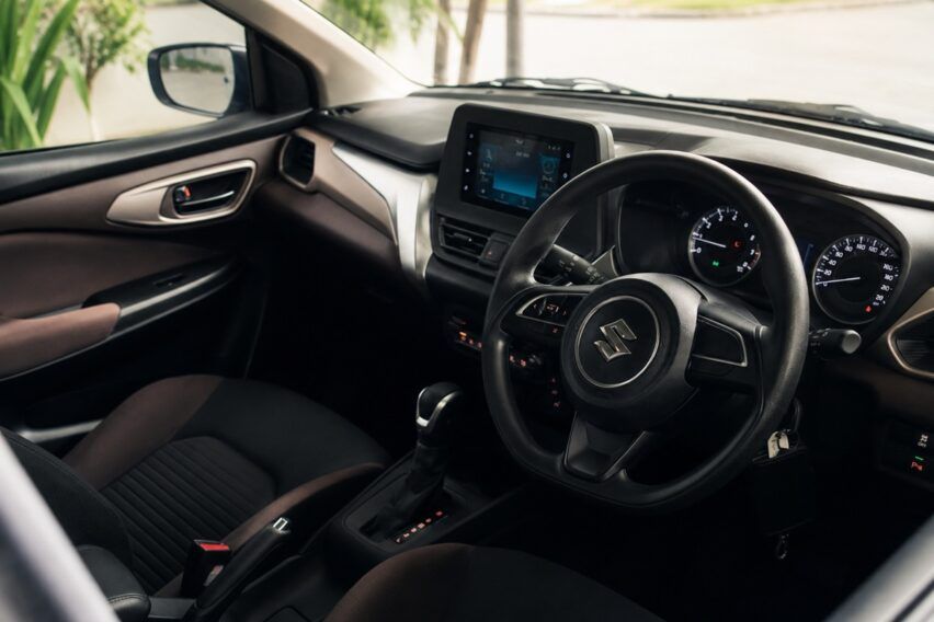 2026/06/Interior-depan-Suzuki-Fronx-GL-AT-5.jpg
