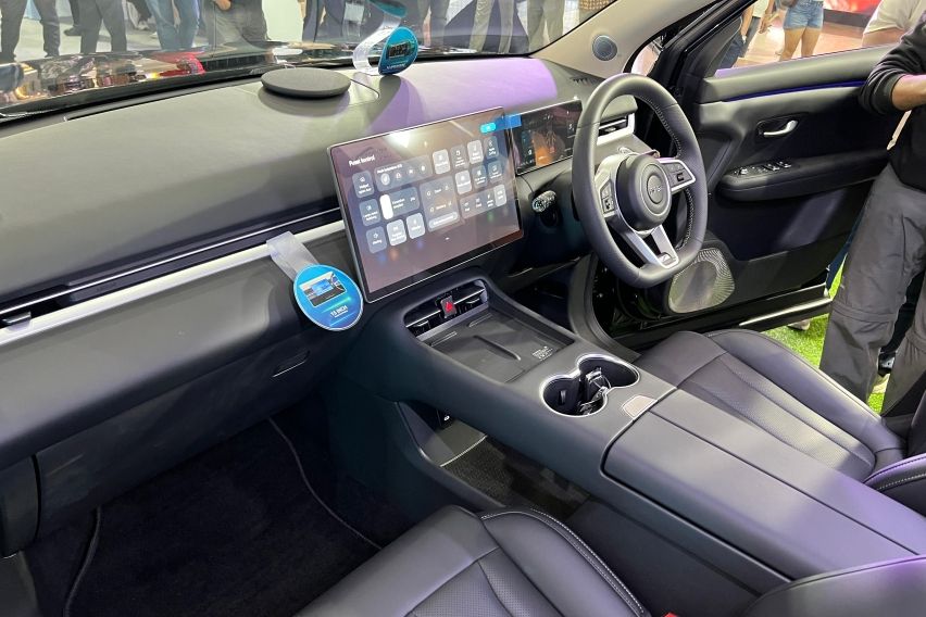 Interior depan DFSK E5 Plus.