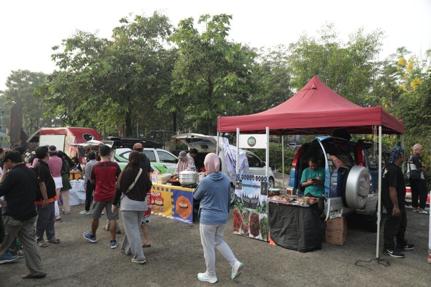 2026/06/Kulineran-di-UMKM-binaan-Yayasan-Astra-di-Daihatsu-Kumpul-Sahabat-Depok-2026.jpg