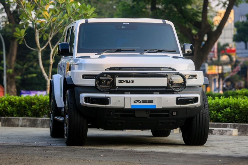 Eksterior depan iCAR V23.