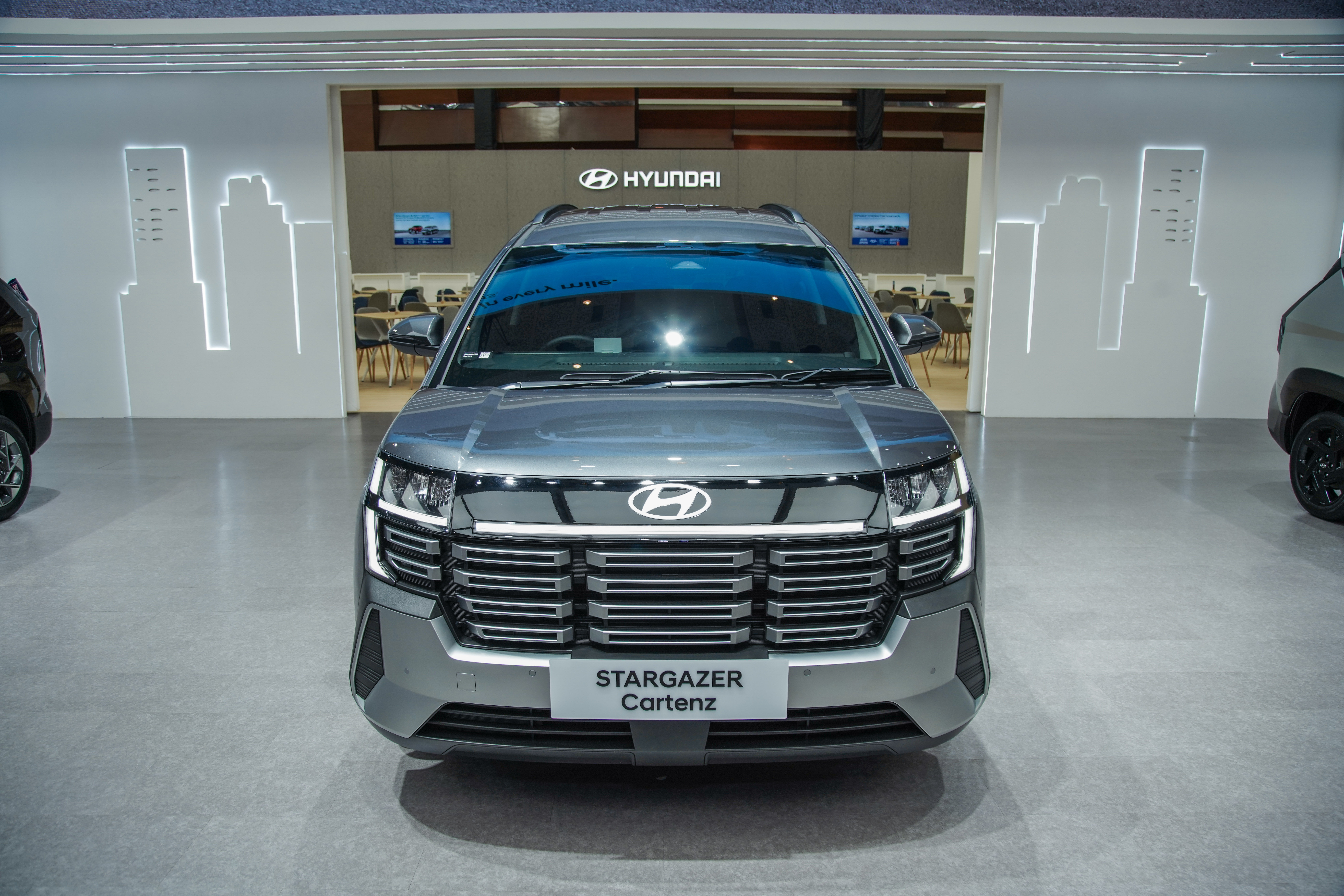 Eksterior Hyundai Stargazer Cartenz.