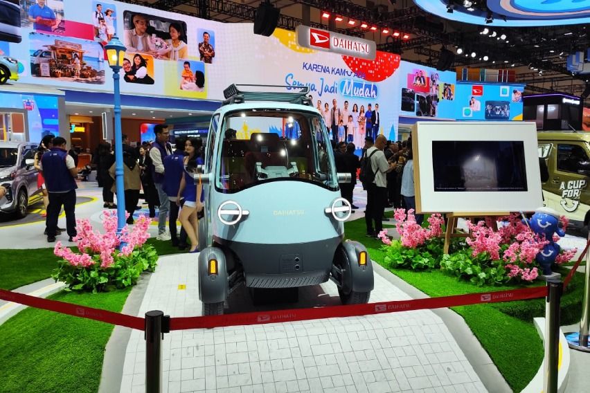 Daihatsu Midget X BEV. 