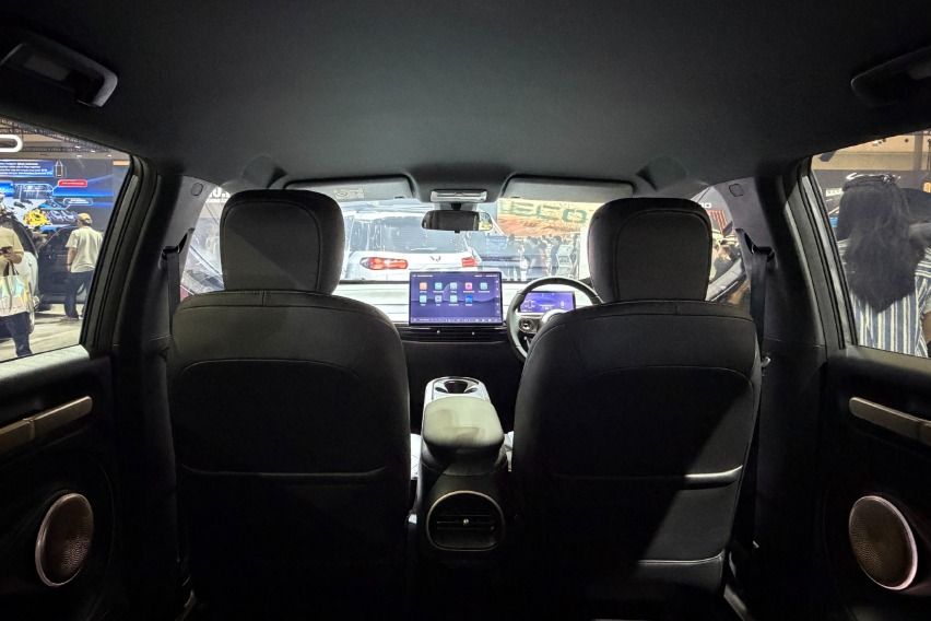 Interior Wuling Cloud EV SE (1)