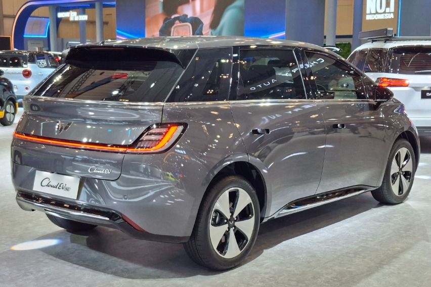 Wuling Cloud EV SE. 