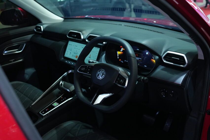 Interior MG ZS Hybrid+ 