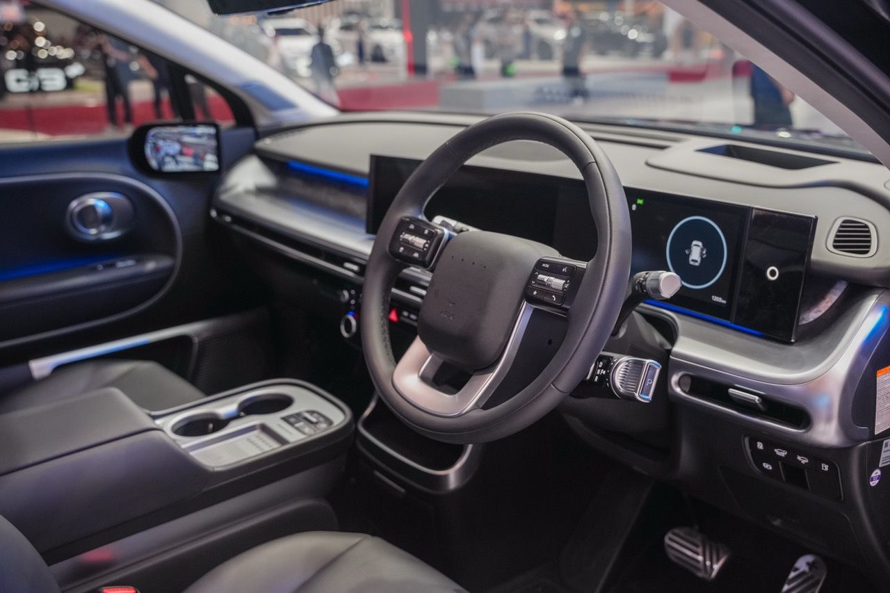 Interior depan Hyundai IONIQ 9. 