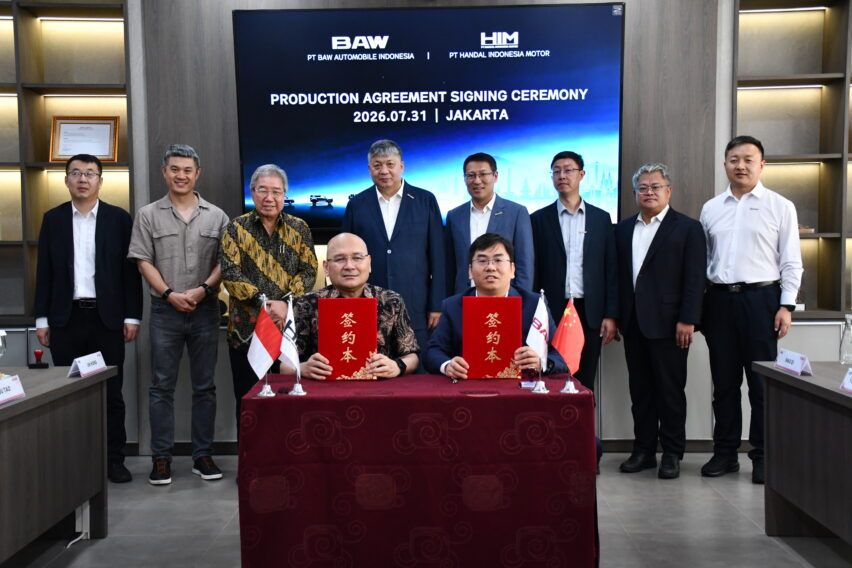  PT BAW Automobile Trading Indonesia menjalin kerja sama dengan PT Handal Indonesia Motor . 