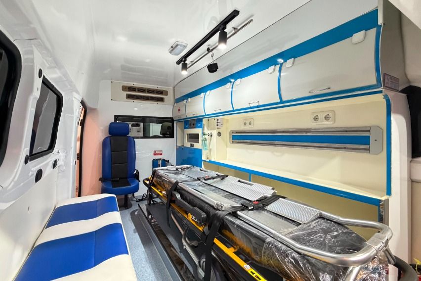 Wuling Mitra EV Ambulans. 
