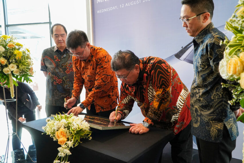 Peresmian dealer Mazda Malang Raya. 